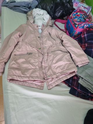 Abrigo rosa con forro de pelo  talla de 7 a 8 años