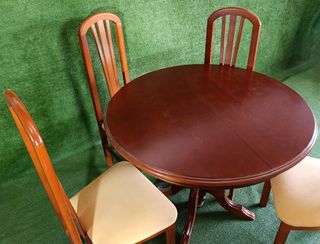 Conjunto mesa redonda y 4 sillas madera