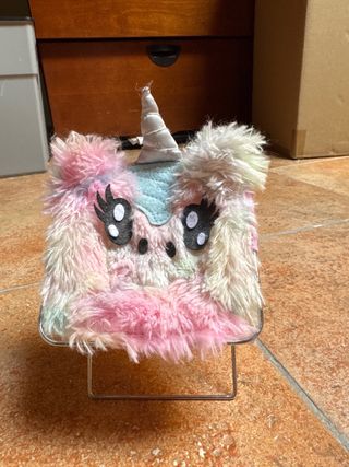 Soporte móvil unicornio peludo