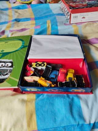 Cars 3. Libroaventuras: Incluye un cuento, figuras