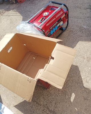 Generador Eléctrico Rojo