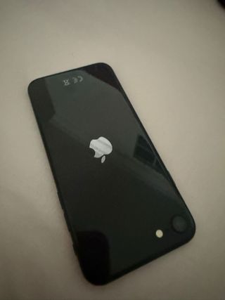 iPhone SE negro 64 gigas  buen funcionamiento 
