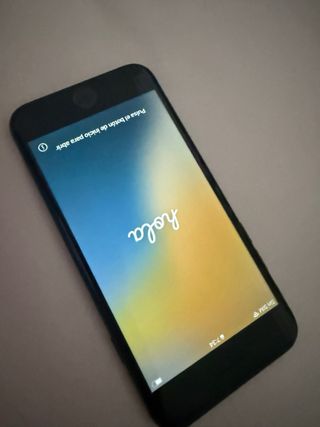 iPhone SE negro 64 gigas  buen funcionamiento 
