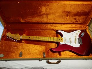 Guitarra Eléctrica Fender Roja