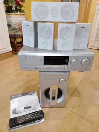 Equipo Sonido Philips Plata y Blanco