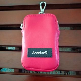 Estuche llavero Desigual rojo