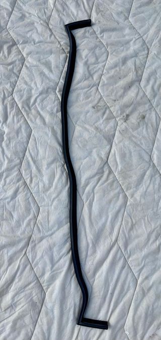 8N0823711A GUARNIZIONE SOTTO COFANO AUDI TT 8N (98