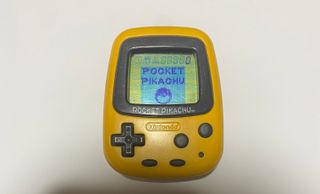 Nintendo Pocket Pikachu Amarillo