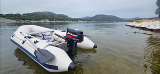 Embarcación Neumática Zodiac con Motor Mercury