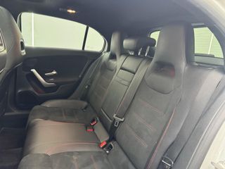 Mercedes-Benz Clase A 220 AMG LINE NIGHT