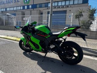 Kawasaki Ninja ZX10R Deportiva Verde