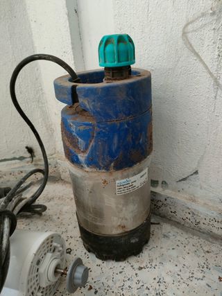 Lotto 2 pompe acqua sommergibili Aquaking Q800103