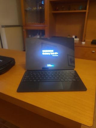 Samsung Galaxy Tab S7+ con teclado