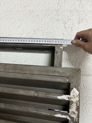 Puerta reja metálica