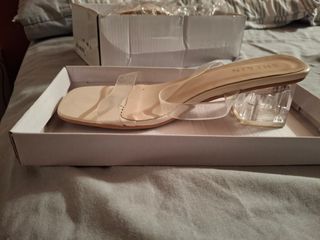 Sandalias transparentes SHEIN talla 38