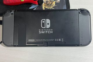 Nintendo Switch + Juegos y Accesorios