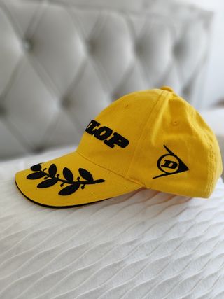 Gorra Dunlop Amarilla con dedicatoria Ai Ogura.