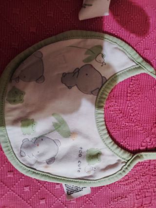 Bavaglini bimbo/a con disegni animali