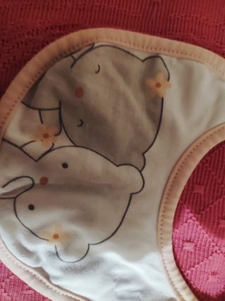 Bavaglini bimbo/a con disegni animali