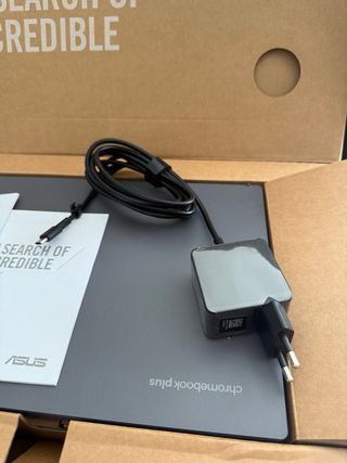 Portátil Asus Chromebook Plus Gris