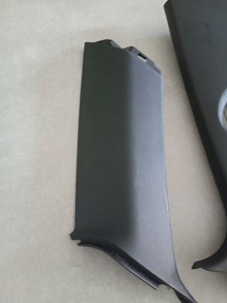 Pilares Seat León MK3 5F Negros