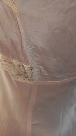 Vestido de seda antiguo.