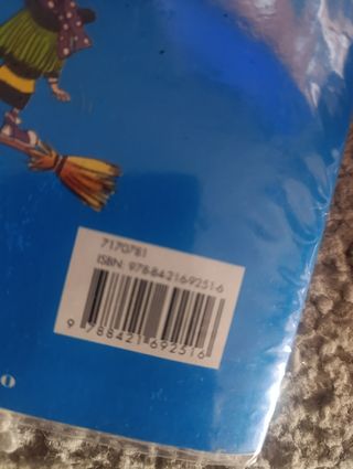 Gato, su bruja y el monstruo (Spanish Edition)