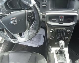 31336983 centralita motor uce volvo v40 2126879