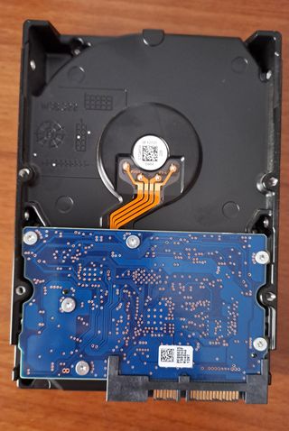 Hard Disk 2TB Toshiba PC P300 / Seagate BarraCuda