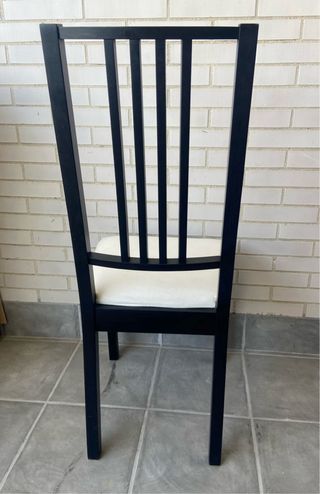 4 Sillas de comedor Ikea negras/blancas