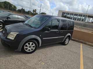 Ford Grand Tourneo Connec 2009