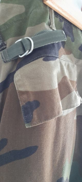 Pantalón de camuflaje 