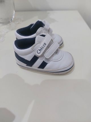 Chicco Scarpe Bambino/a Bianche Velcro