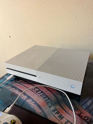 Xbox One S + 10 Juegos