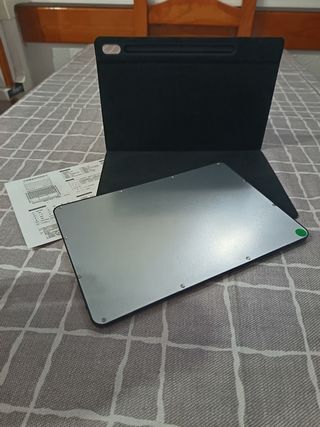 Funda con teclado para tablet