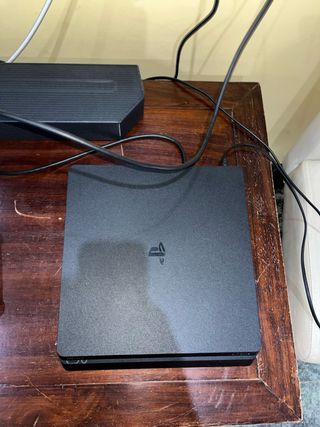 PS4 (PlayStation 4) Nero + Controller ufficiale