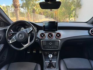 Mercedes-Benz Clase CLA 2015