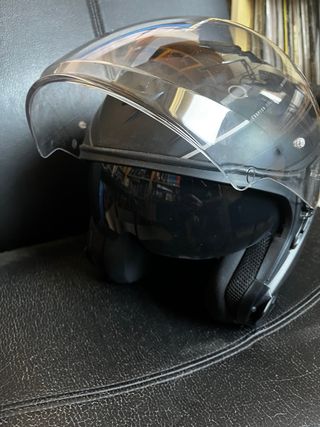 Casco Scorpion fibra de vidrio