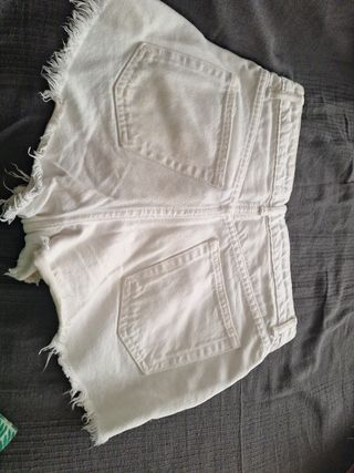 Shorts vaqueros blancos Zara