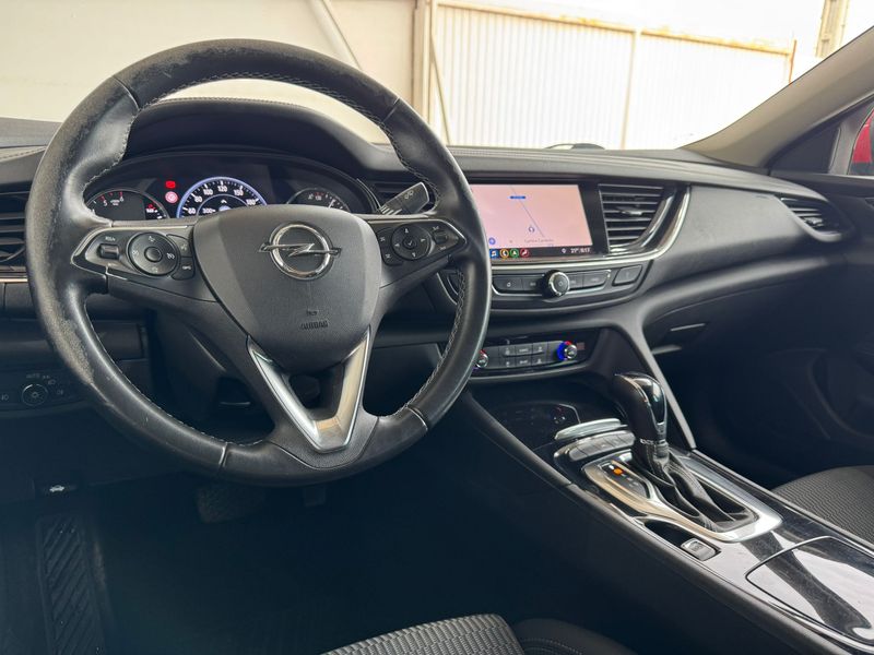 Opel Insignia 2020, foto 12