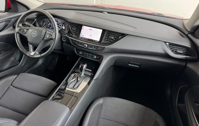 Opel Insignia 2020, foto 32