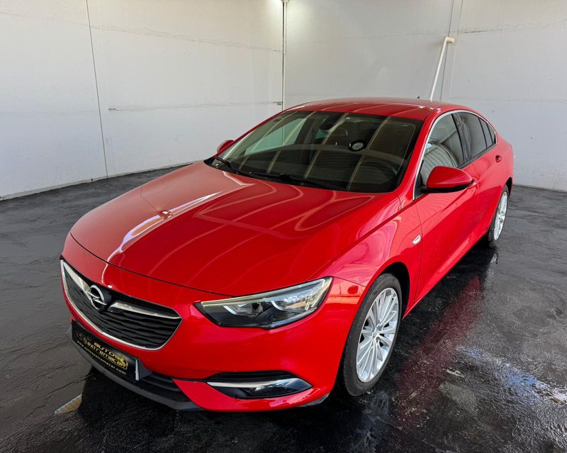 Opel Insignia 2020, foto 24