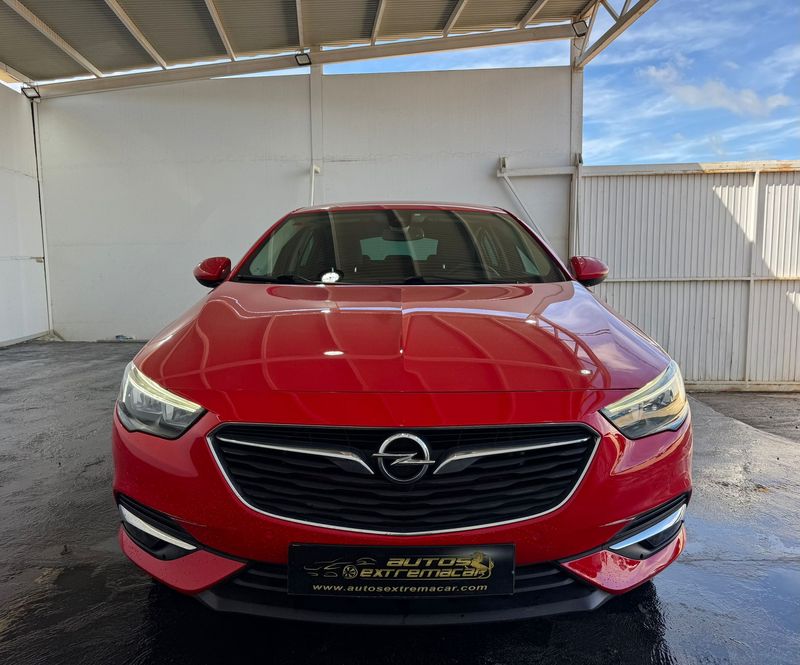 Opel Insignia 2020, foto 2