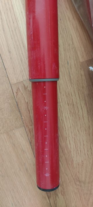 Patas de escritorio rojas (2 unidades)