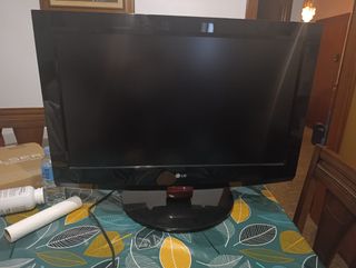 TV LG 32 Negra - Averiada