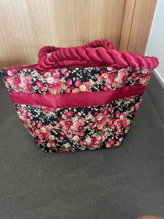 Borsetta floreale Thailandese con fiocco