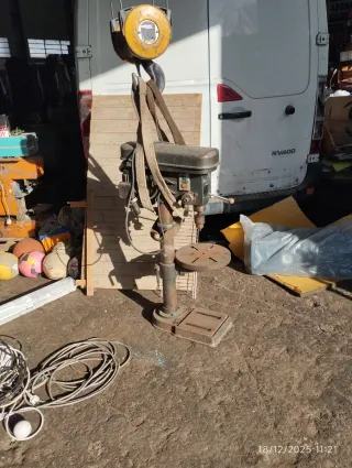 Taladro de columna grande