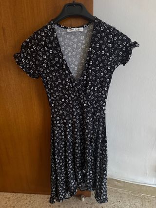 Vestido floral Pull&Bear negro XS