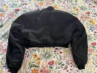 Cazadora acolchada Bomber Pull&Bear Negra