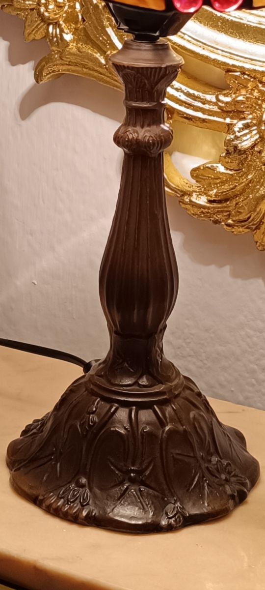 Lámpara de mesa Tiffany uva